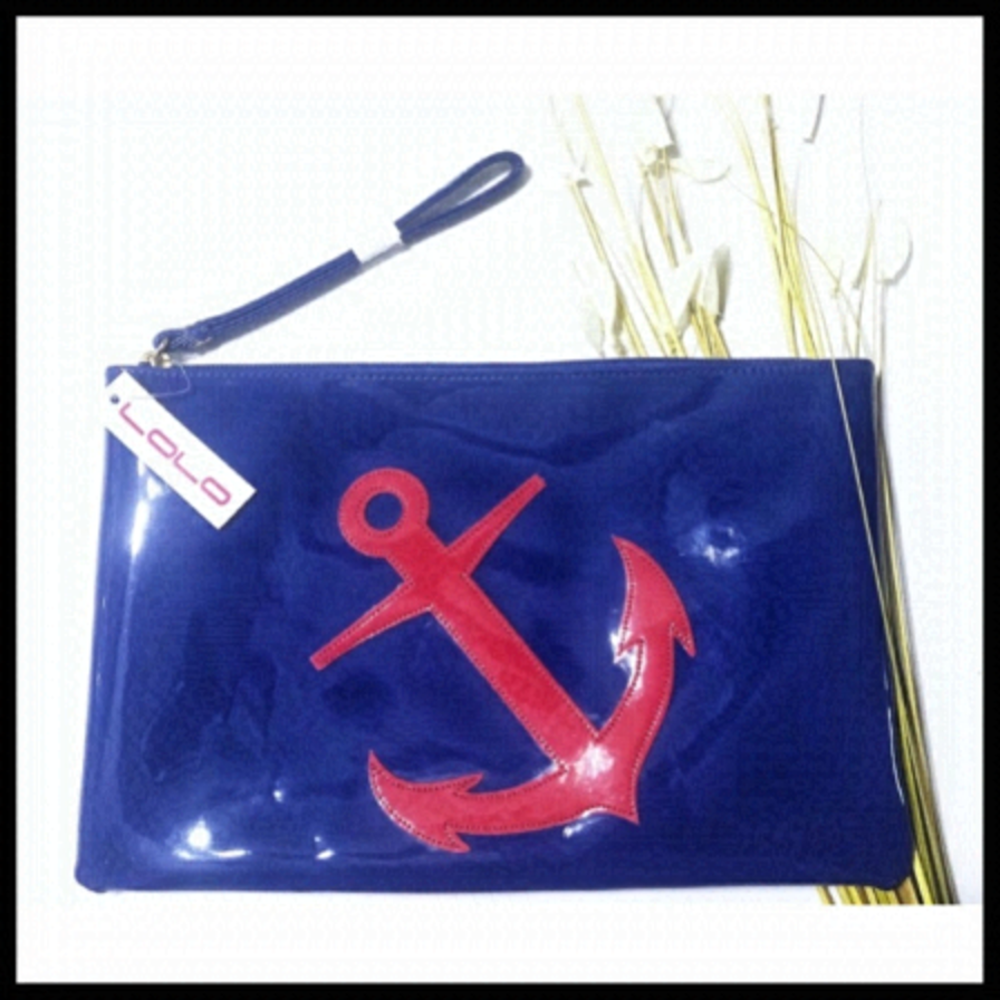 LOLO Navy Anchor Flat Clutch in Blue/Red